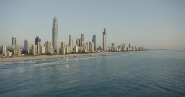 Letecký pohled Surfers Paradise mrakodrap Gold coast Queensland — Stock video