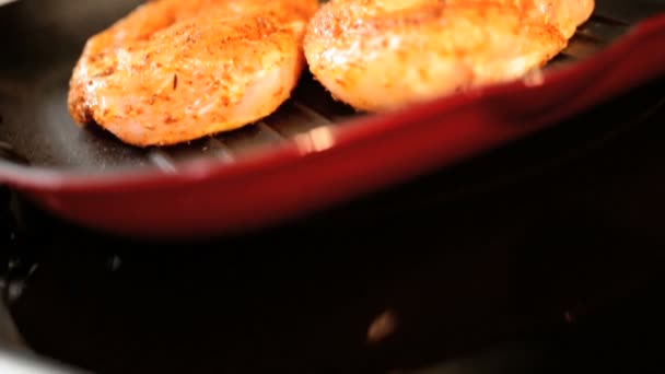 White Chicken Meat Browning Hot Griddle Pan — Stock Video