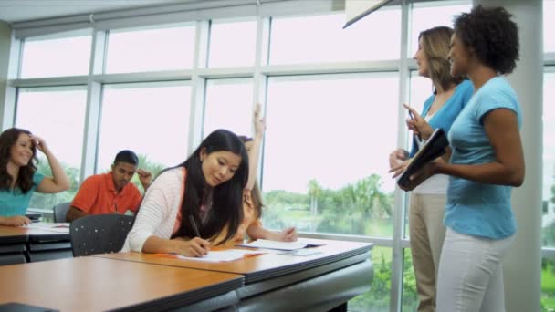 Female college student giving presentation — Stock Video