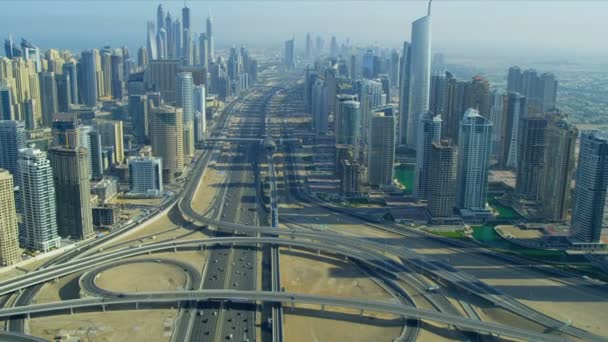 Sheikh Zayed Road, Jumeirah Lakes Interchange — Stockvideo