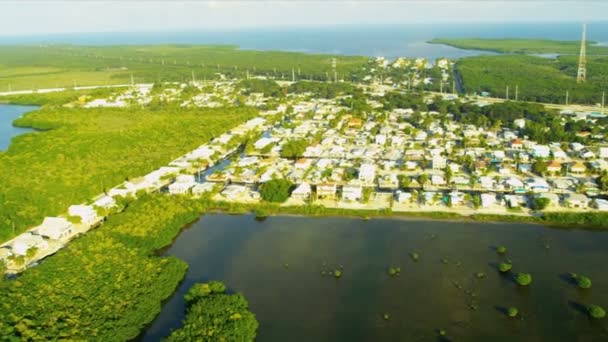 Vista aérea de propiedades residenciales exclusivas — Vídeo de stock