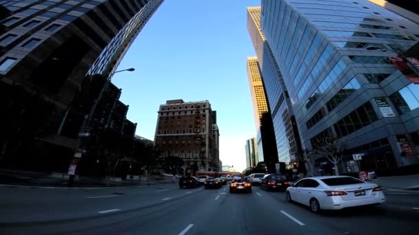 Driving through the city streets — Stock Video