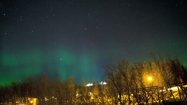 Norwegischer Himmel mit Nordlichtern — Stockvideo