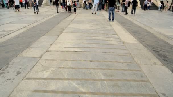 在天安门广场的游客 — 图库视频影像