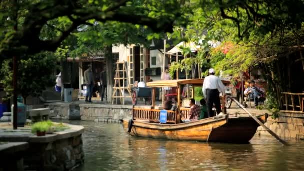 Handmade wooden Chinese boat — Stock Video