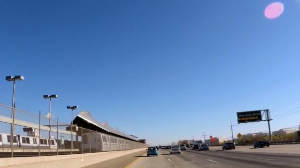 Metro van de stad treinstation gebouwd — Stockvideo