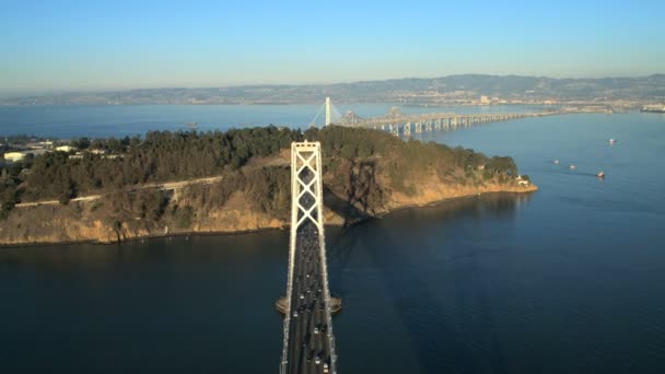 Wyspa Skarbów antena Bay Bridge — Wideo stockowe