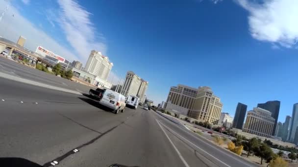 Carretera en el centro de Las Vegas — Vídeos de Stock