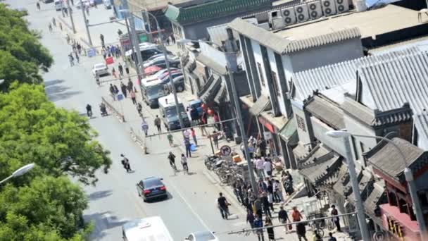 Chineses, trabalhadores de empresas e turistas na cidade tráfego rodoviário de rua — Vídeo de Stock