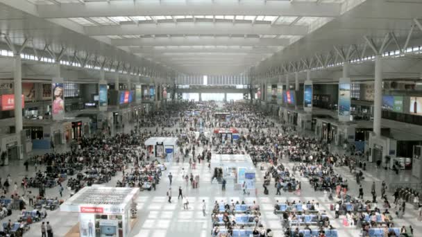 Passengers at The new TGV Rail Station at Shanghai — Stock Video