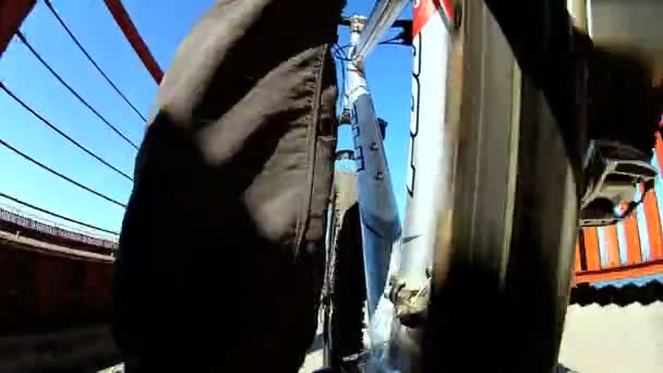 Bicycle riding on Golden Gate Bridge — Stock Video