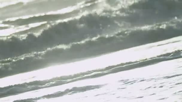 Ocean waves washing onto shore — Stock Video