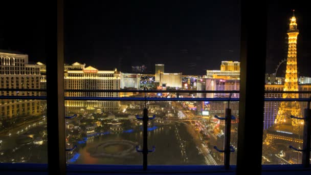 Fuente Bellagio iluminada nocturna Las Vegas Blvd, Nevada, Estados Unidos — Vídeos de Stock