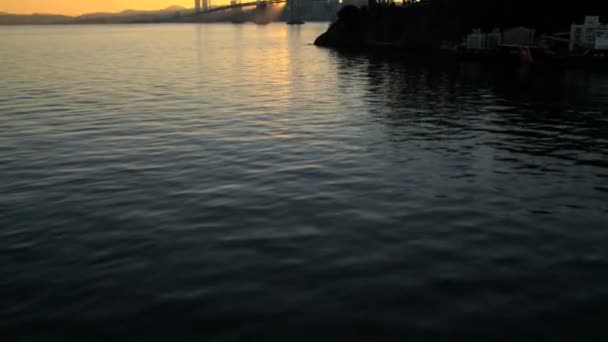 Isola del Tesoro e Ponte di Oakland — Video Stock