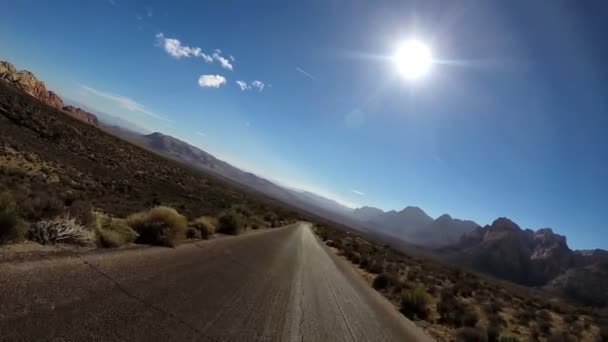 通过沙漠景观的客场之旅 — 图库视频影像