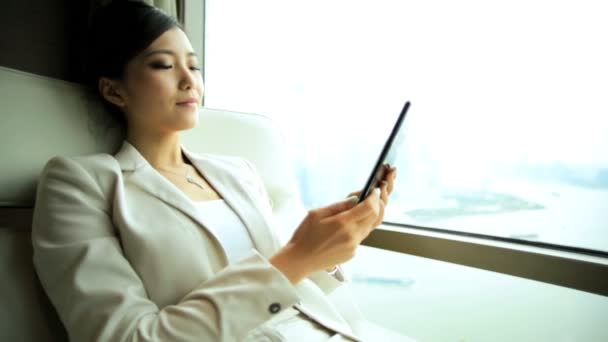 Businesswoman in hotel with tablet — Stock Video