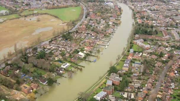 Schade aan het milieu door hoge water — Stockvideo