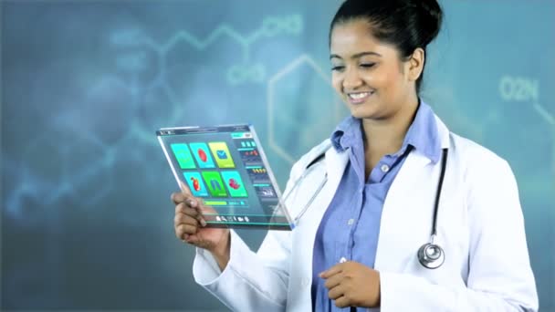 Touch screen asiatico medico networking toccare medico periodico movimento grafica — Video Stock