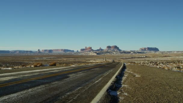 Monument Valley oss väg 163 snö Colorado Plateau — Stockvideo