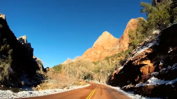 Condução através do Parque Nacional de Zion — Vídeo de Stock