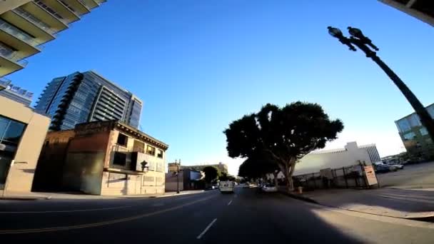 Rijden door de straten van de stad — Stockvideo
