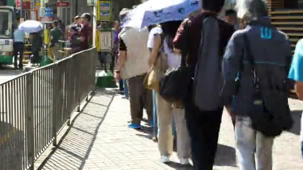 Pedestrian commuters in Hong Kong — Stock Video
