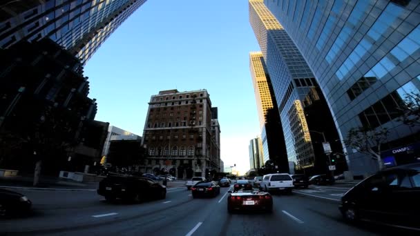 Οδηγώντας μέσα από τους δρόμους της πόλης — Αρχείο Βίντεο