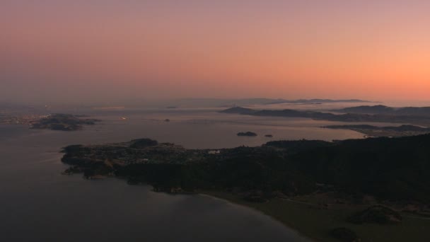 Luchtfoto zonsondergang San Francisco Oakland San Francisco mist Usa — Stockvideo