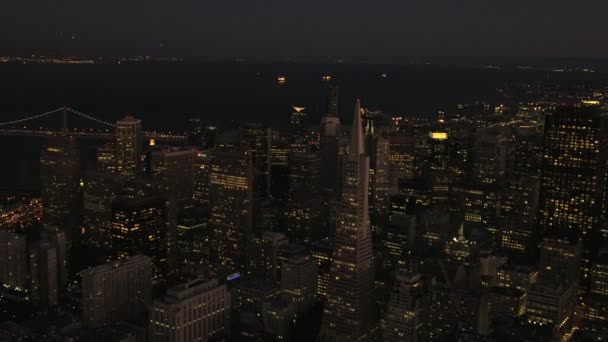 California San Francisco ciudad iluminada por la noche — Vídeos de Stock