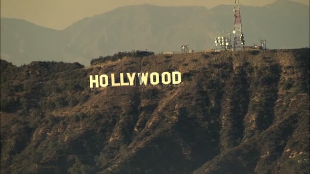 Placa aérea de Hollywood em Los Angeles — Vídeo de Stock