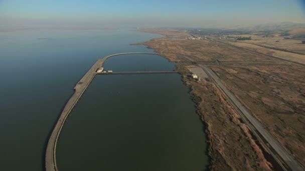 Aerial USA San Francisco Bay Port Chicago buque cisterna — Vídeo de stock