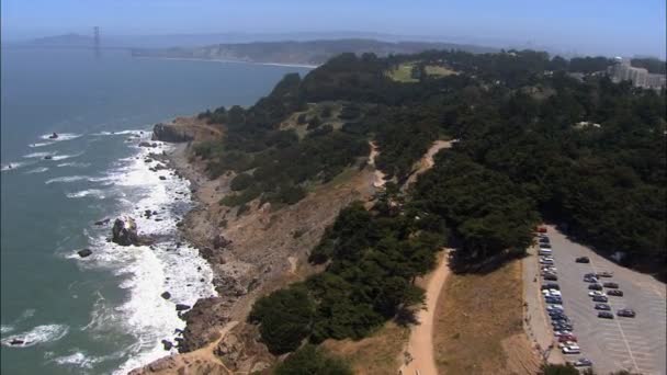 Golden Gate Puente colgante ribera — Vídeo de stock