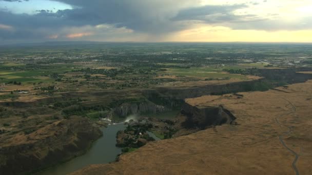 Antennes Idaho Usa Snake River waterval zonsondergang Plain Shoshone Falls — Stockvideo