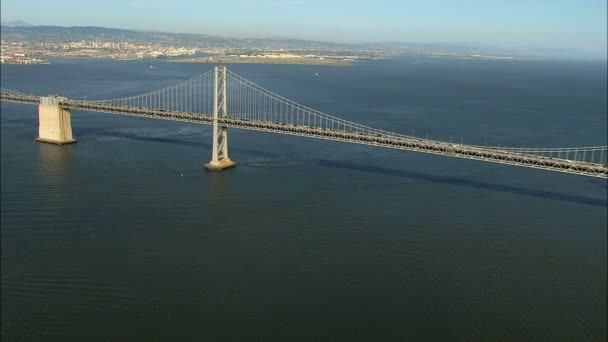 Мост через залив Сан-Франциско — стоковое видео