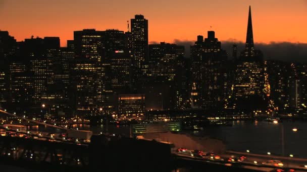 San Francisco Oakland Bay Bridge coucher de soleil ville — Video