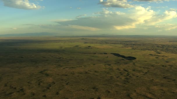 Aerial Idaho USA crater lava craters desert nature — Stock Video