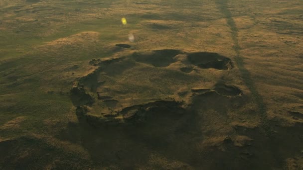 Luchtfoto Idaho Usa krater lava kraters woestijn aard — Stockvideo