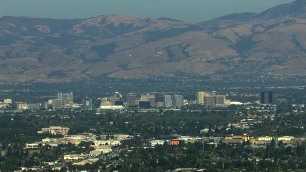 Antennes VS San Jose Californië voorsteden Silicon gebouw tropische — Stockvideo