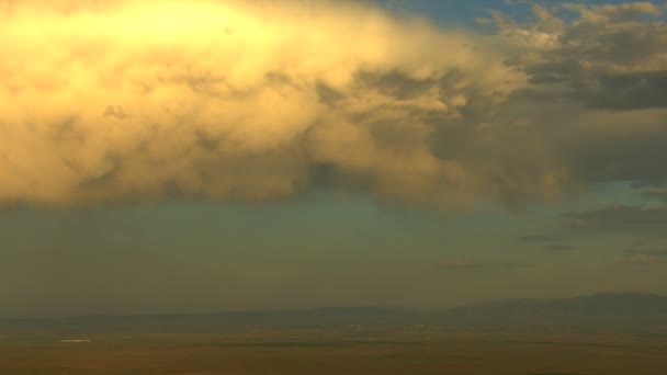 Luchtfoto Usa Idaho reizen wolk vegetatie vlakten magma — Stockvideo