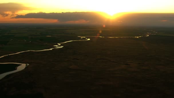 Aerial Idaho USA Snake River sunset Plain Shoshone Park — Stock Video