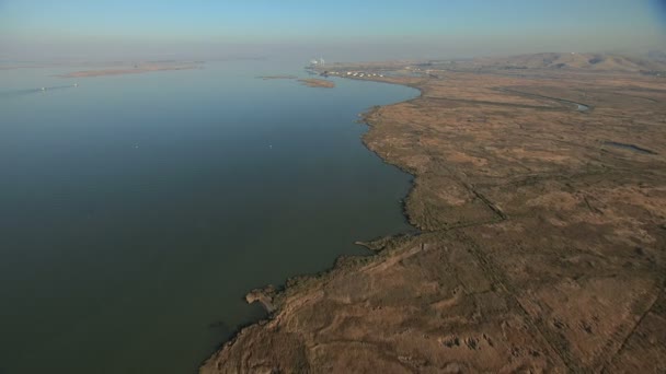 Aerial USA Vida Silvestre de la Bahía de San Francisco Río San Joaquín — Vídeo de stock