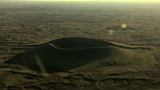 Aerial Idaho USA crater lava craters desert nature — Stock Video