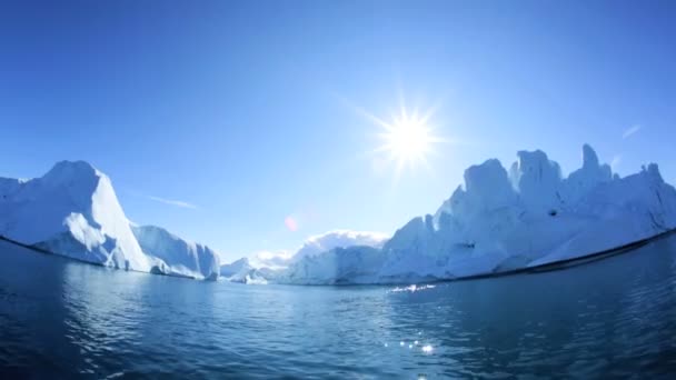 Iceberg y Medio Ambiente en Disko Bay — Vídeo de stock