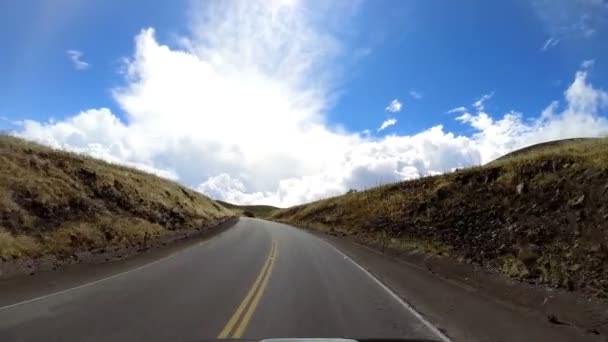 Conducción Montaña carretera Mt Mauna Kea — Vídeos de Stock