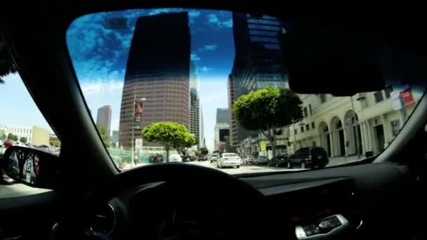 Conducir calles de la ciudad distrito de negocios — Vídeos de Stock