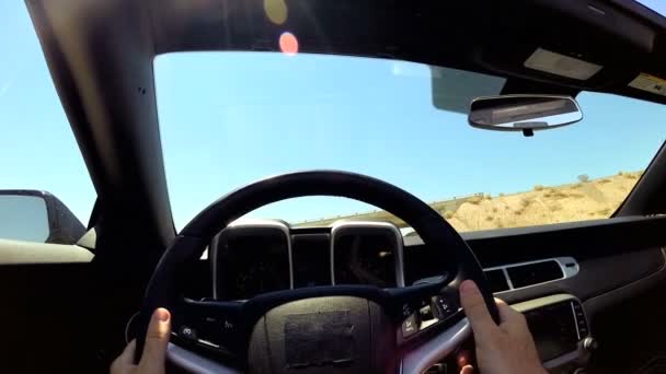 Guida in autostrada nel distretto urbano di Los Angeles — Video Stock