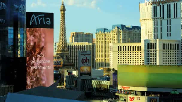 Неоновые рекламные знаки Лас-Вегаса — стоковое видео