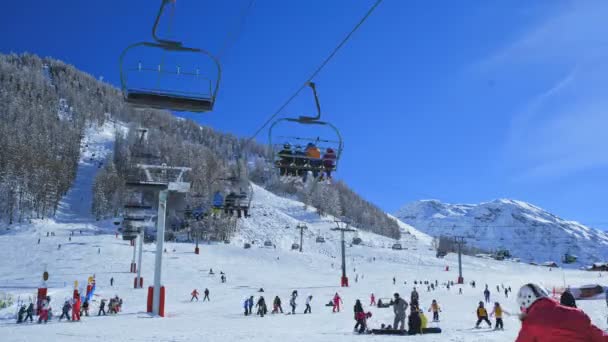 People on Ski Resort valley France Alps — Stock Video
