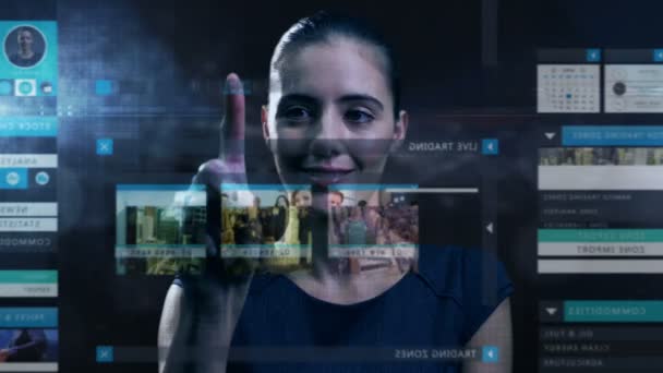 Geschäftsfrau mit Touchscreen-Technologie — Stockvideo