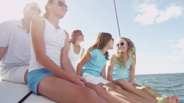 Young girls with parents  having fun on luxury yacht — ストック動画